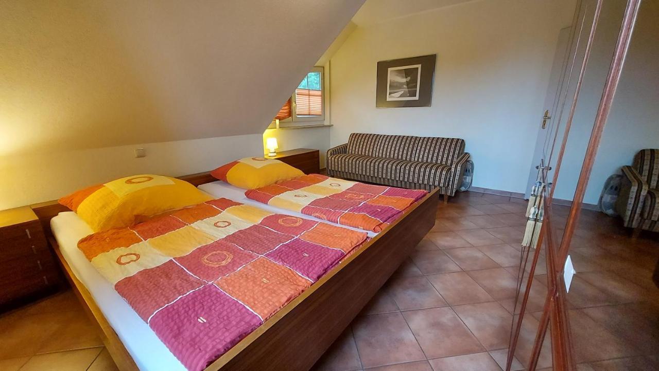 Ferienwohnung Im Uhlenhuus Wiek auf Rügen Eksteriør bilde