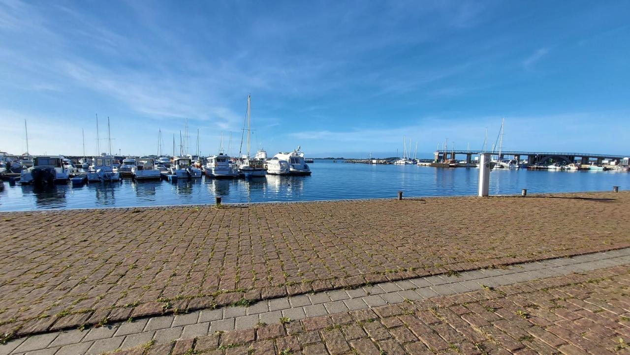 Ferienwohnung Im Uhlenhuus Wiek auf Rügen Eksteriør bilde